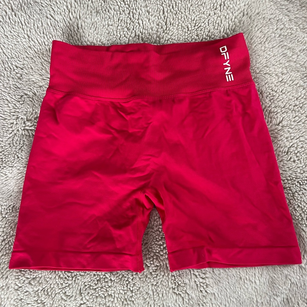 DFYNE Short 4.5